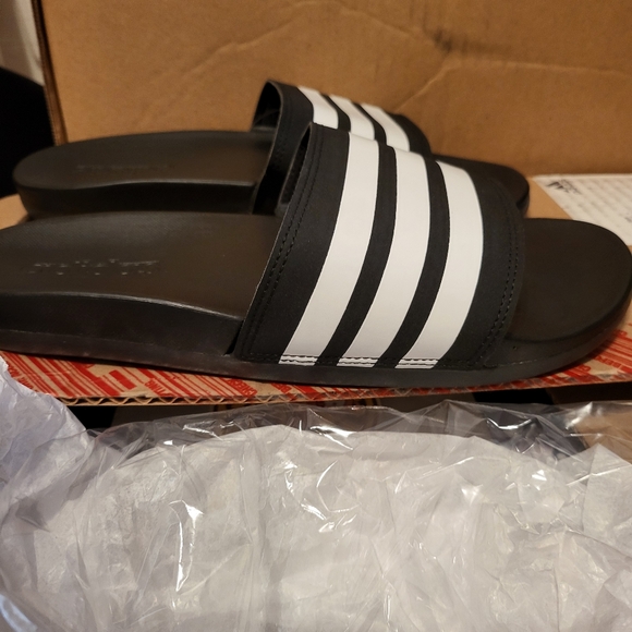 NEW Sz Men 6-13 | Women 7-14 Adidas Comfort Slides in Black with White Stripes - Picture 9 of 10